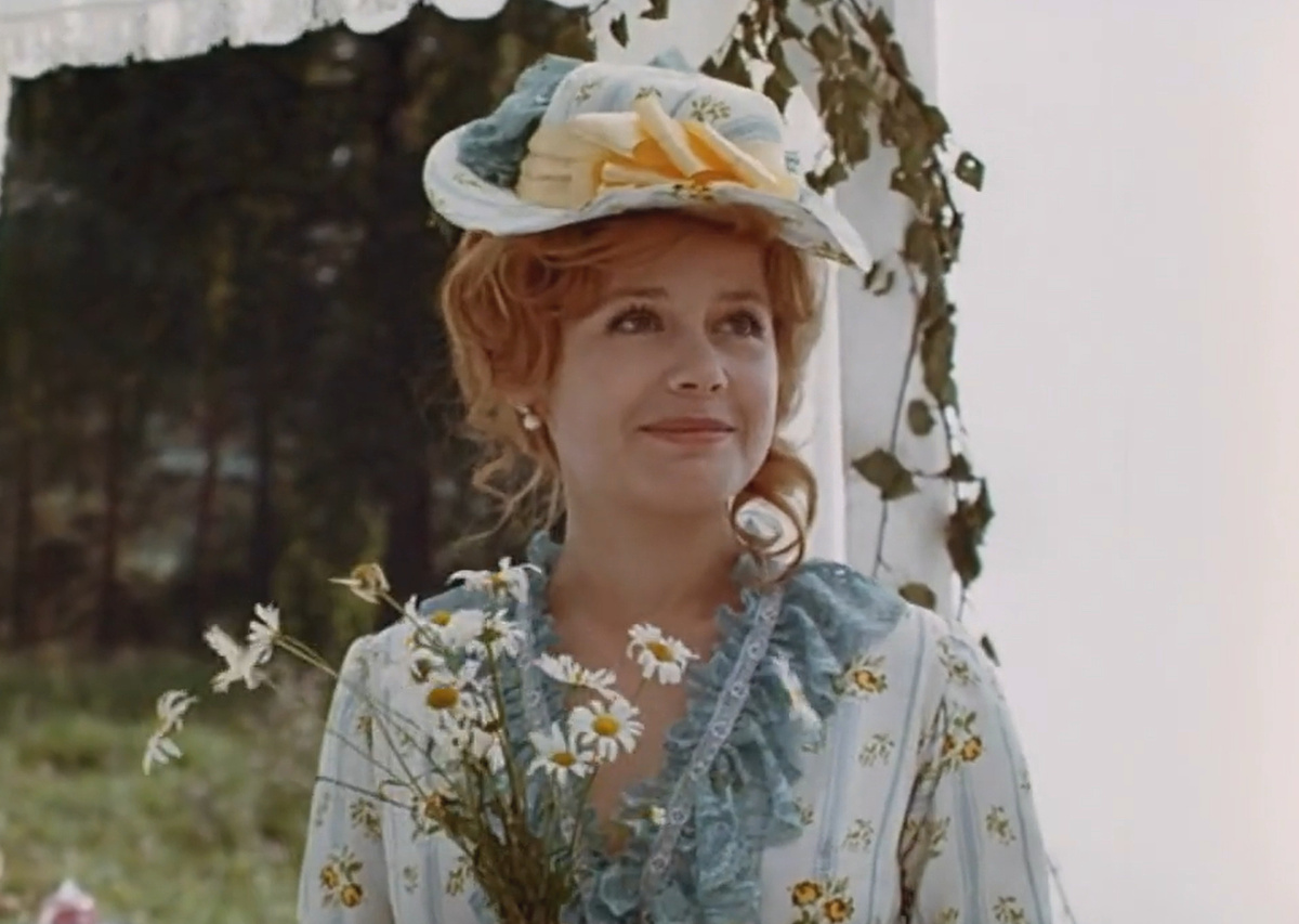Кадр из кинофильма "Красавец-мужчина", 1978 г., режиссер и сценарист Маргарита Микаэлян, композитор Владимир Дашкевич (скриншот)