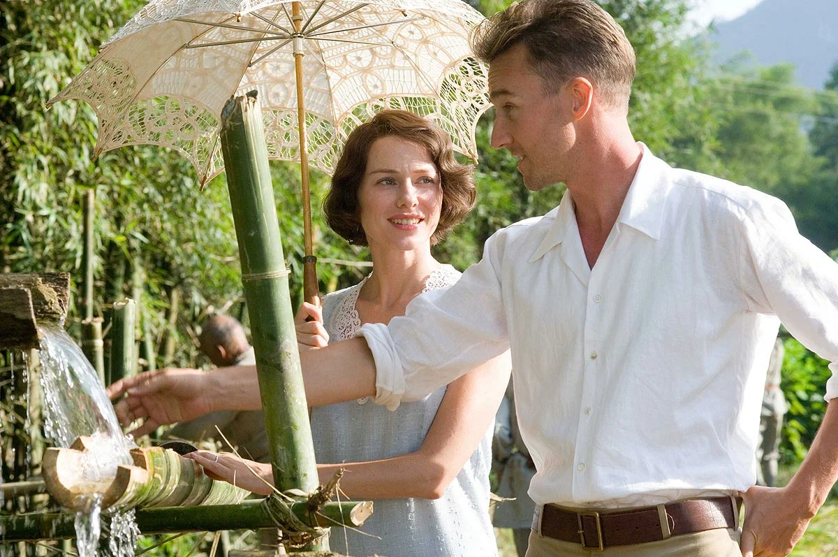 кадр из фильма «Разрисованная вуаль» 2006 года, Режиссёр Джон Курран