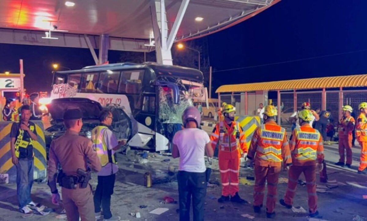    Автобус с туристами из России попал в ДТП в Таиланде: пострадали около 30 человек