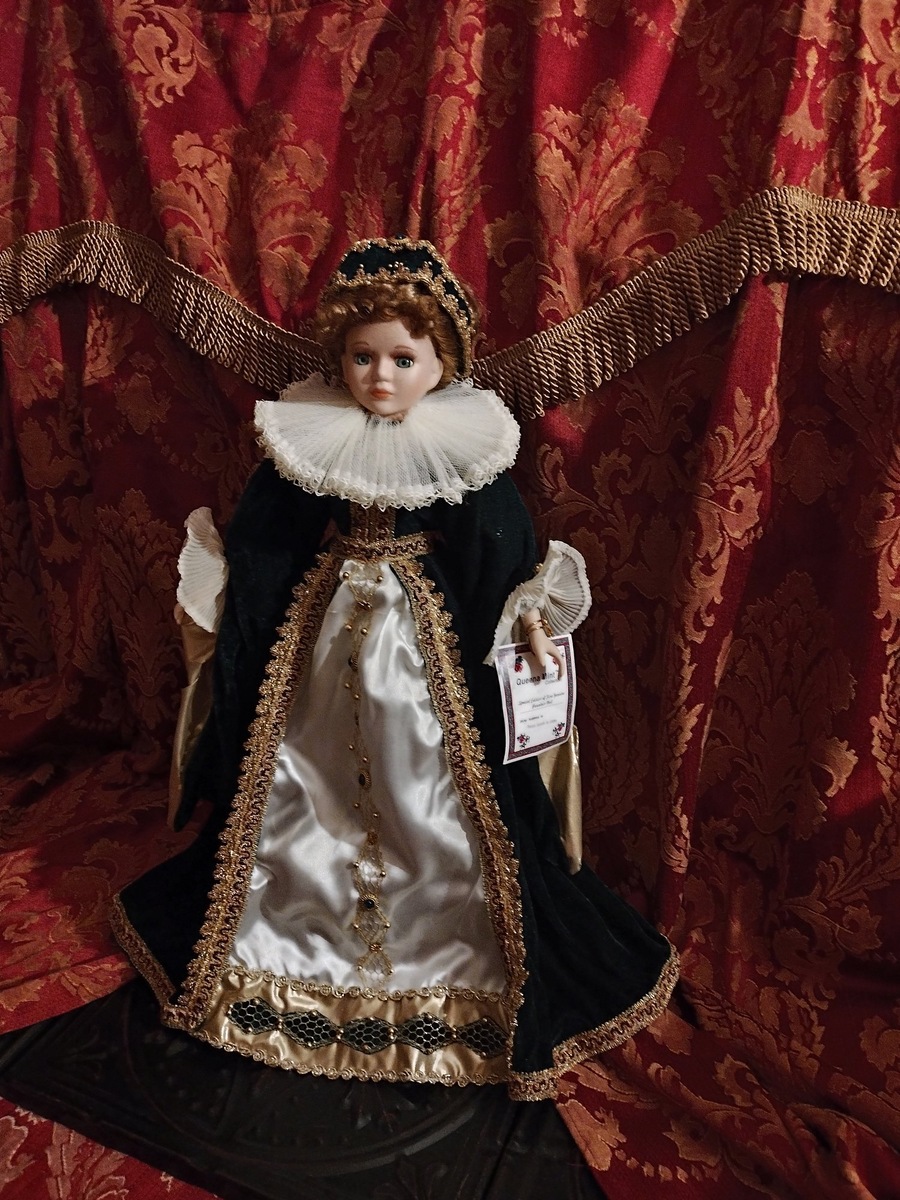 Кукла- королева