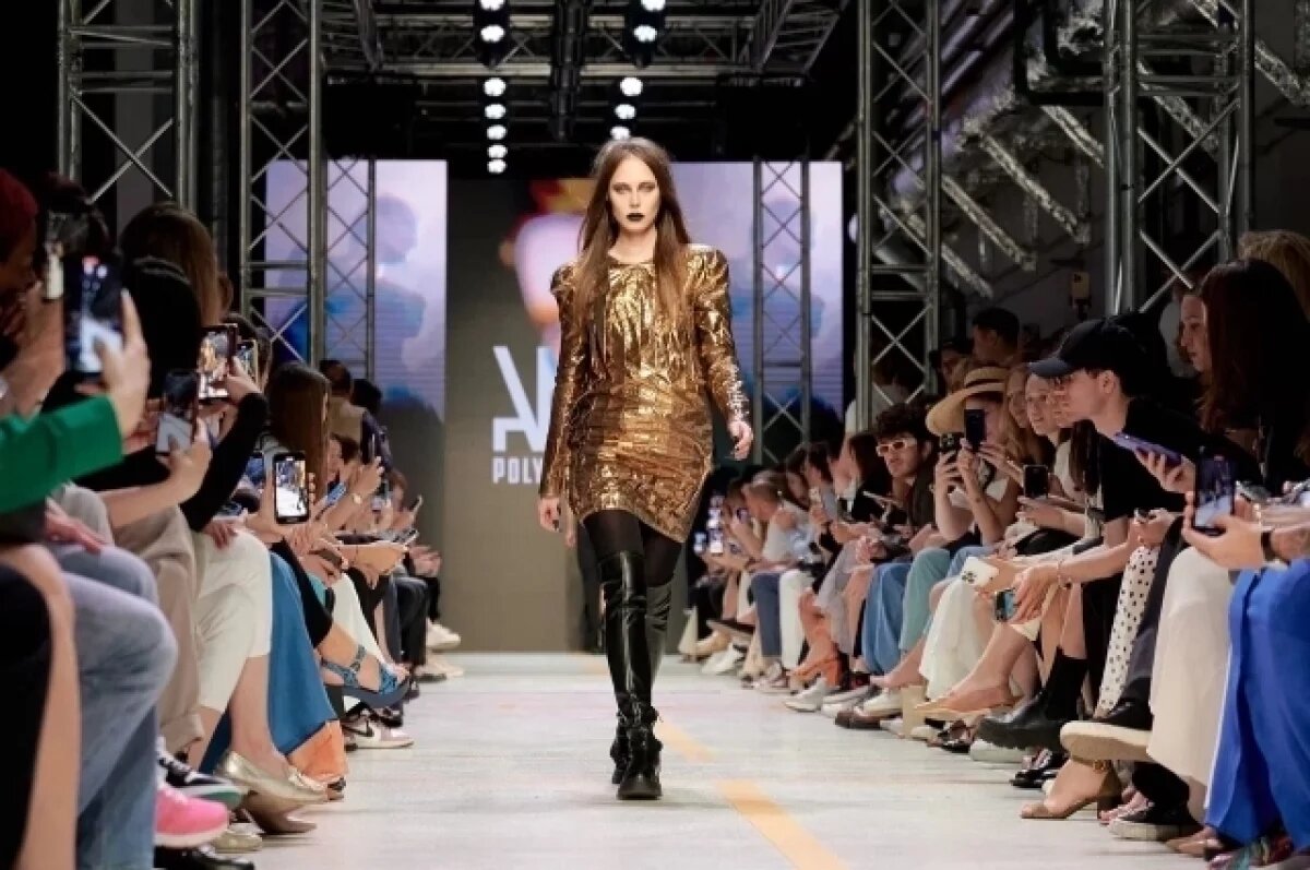    Главный совет от дизайнера: собирать свой гардероб отовсюду и создавать свой уникальный образ.