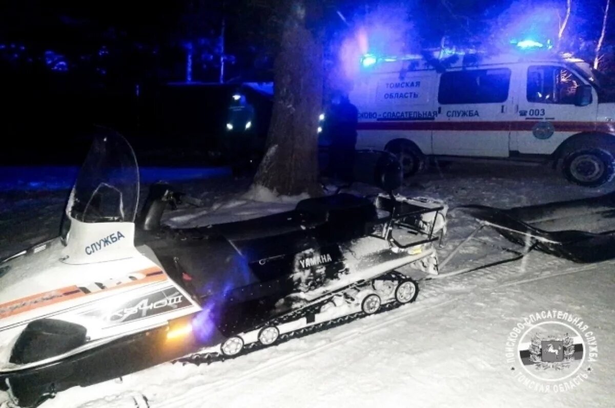   Мужчина катался на снегоходе и потерялся в поле в районе поселка Мирный