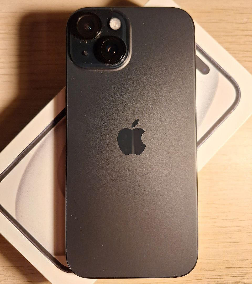 Фото iPhone 15