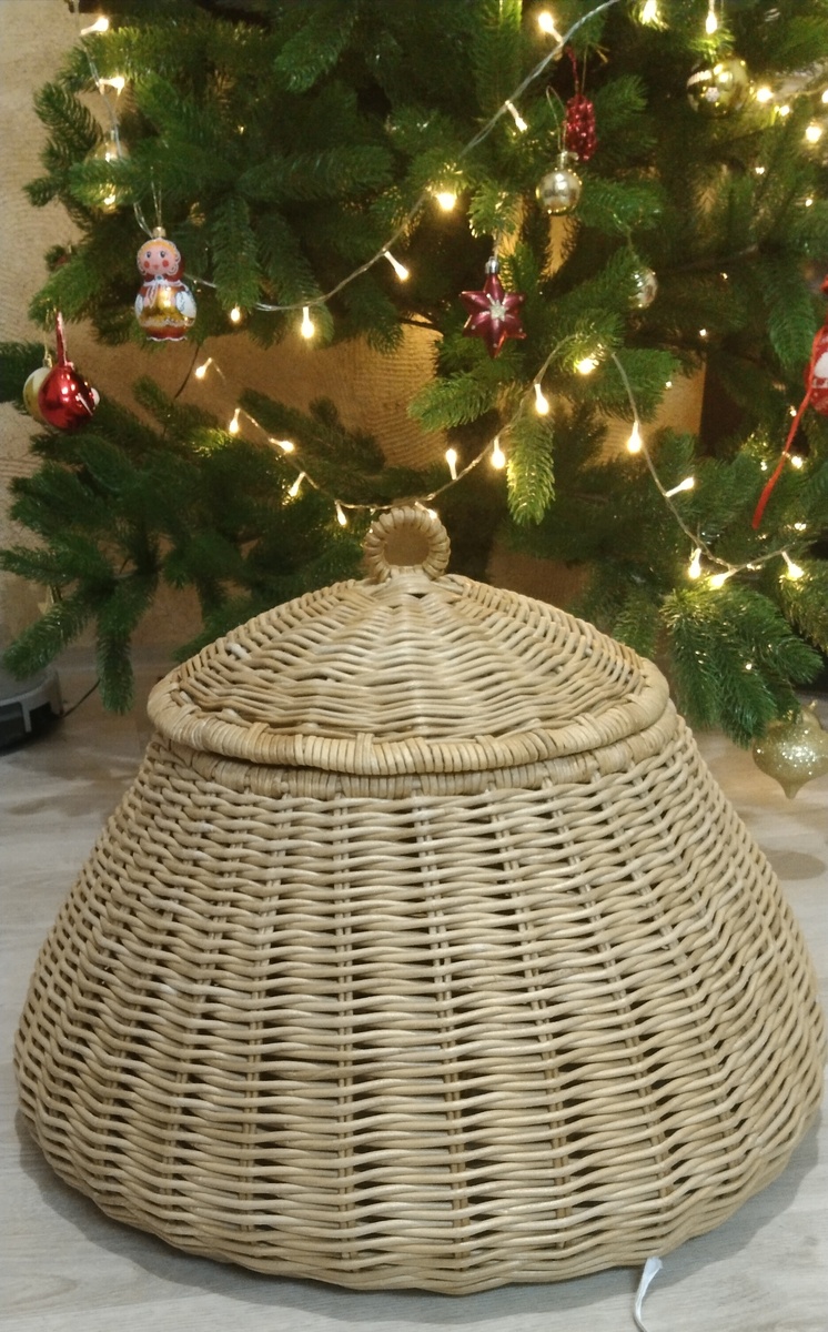 А так она выглядит с крышкой. 