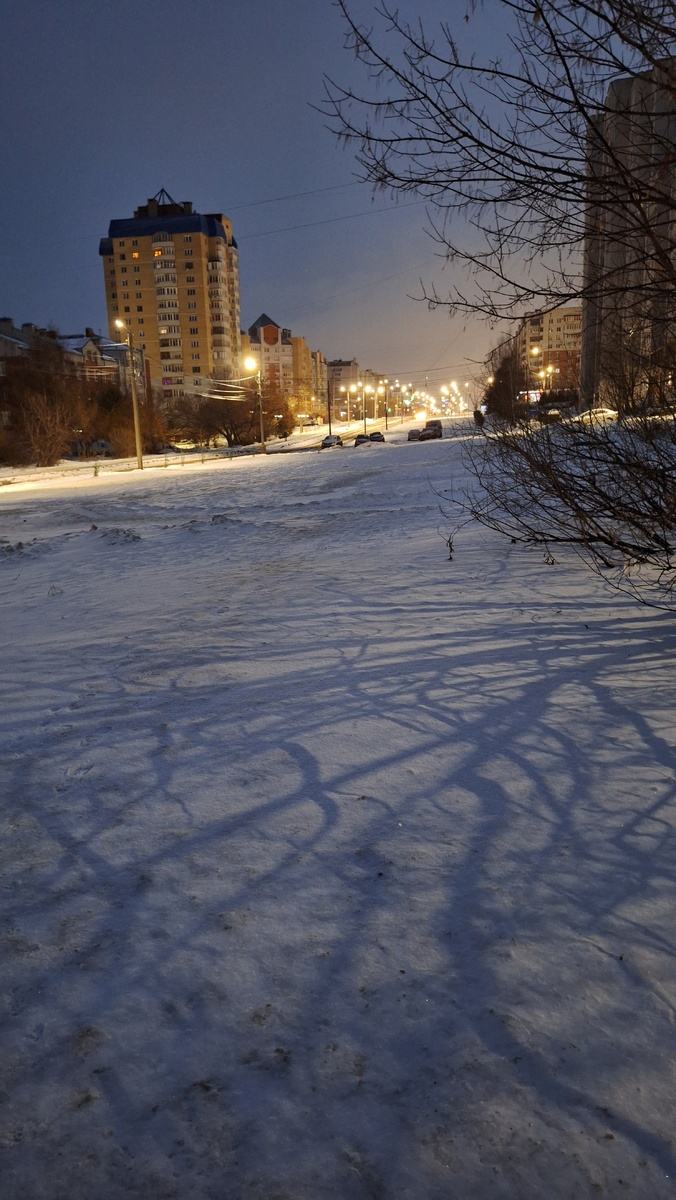 С утра как обычно, у нас второй день сырость