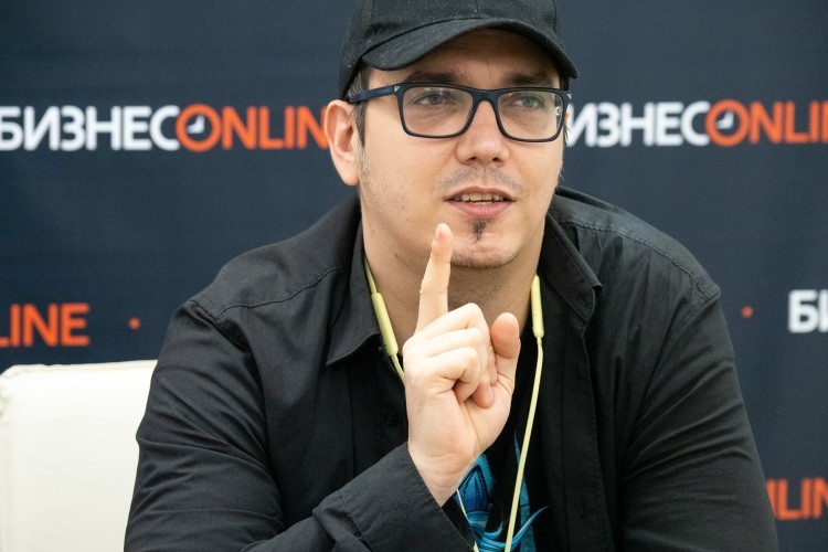    Ян Шевченко: «Одно игровое агентство подсчитало, что 80 процентов геймплейного времени всего человечества занимают пять игр: Minecraft, Roblox, World of Warcraft, Fortnite и Call of Duty».   
Фото: «БИЗНЕС Online»