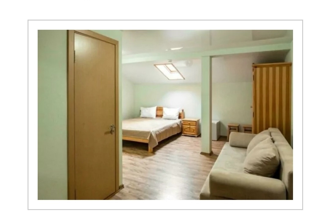 Всегда бронируем полулюкс №20 на верхнем этаже