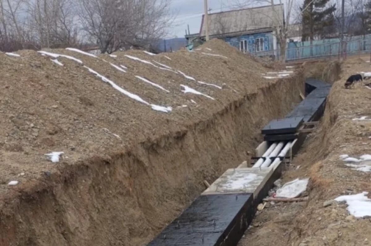    Стройки теплотрассы и спорткомплекса завершат в Кыре в 2025-м