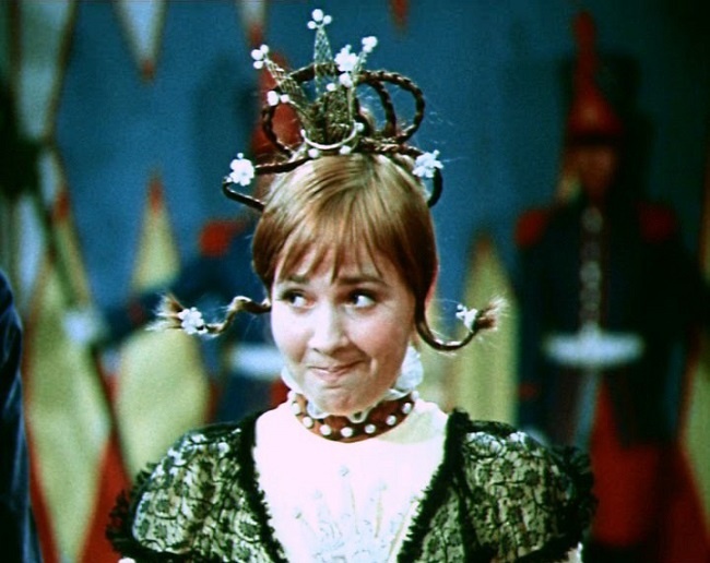 Кадр из фильма «Двенадцать месяцев» (1972) . Скриншот.