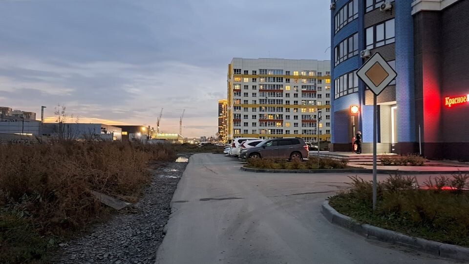    Район, где планируют построить новую дорогу по улице Багряной. Источник: "Толк"