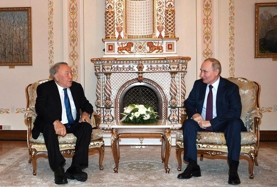    Нурсултан Назарбаев и Владимир Путин