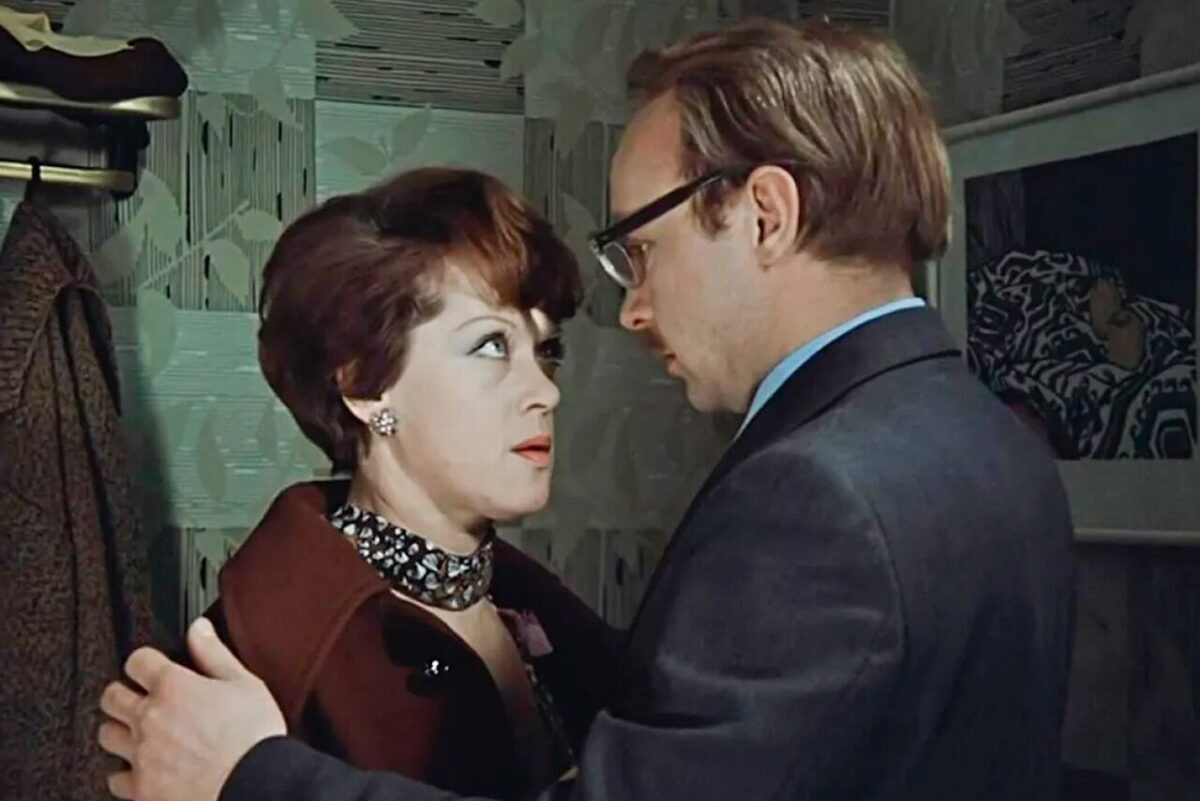      Алиса Фрейндлих. Кадр из кинофильма Эльдара Рязанова «Служебный роман» Александр Сафронов