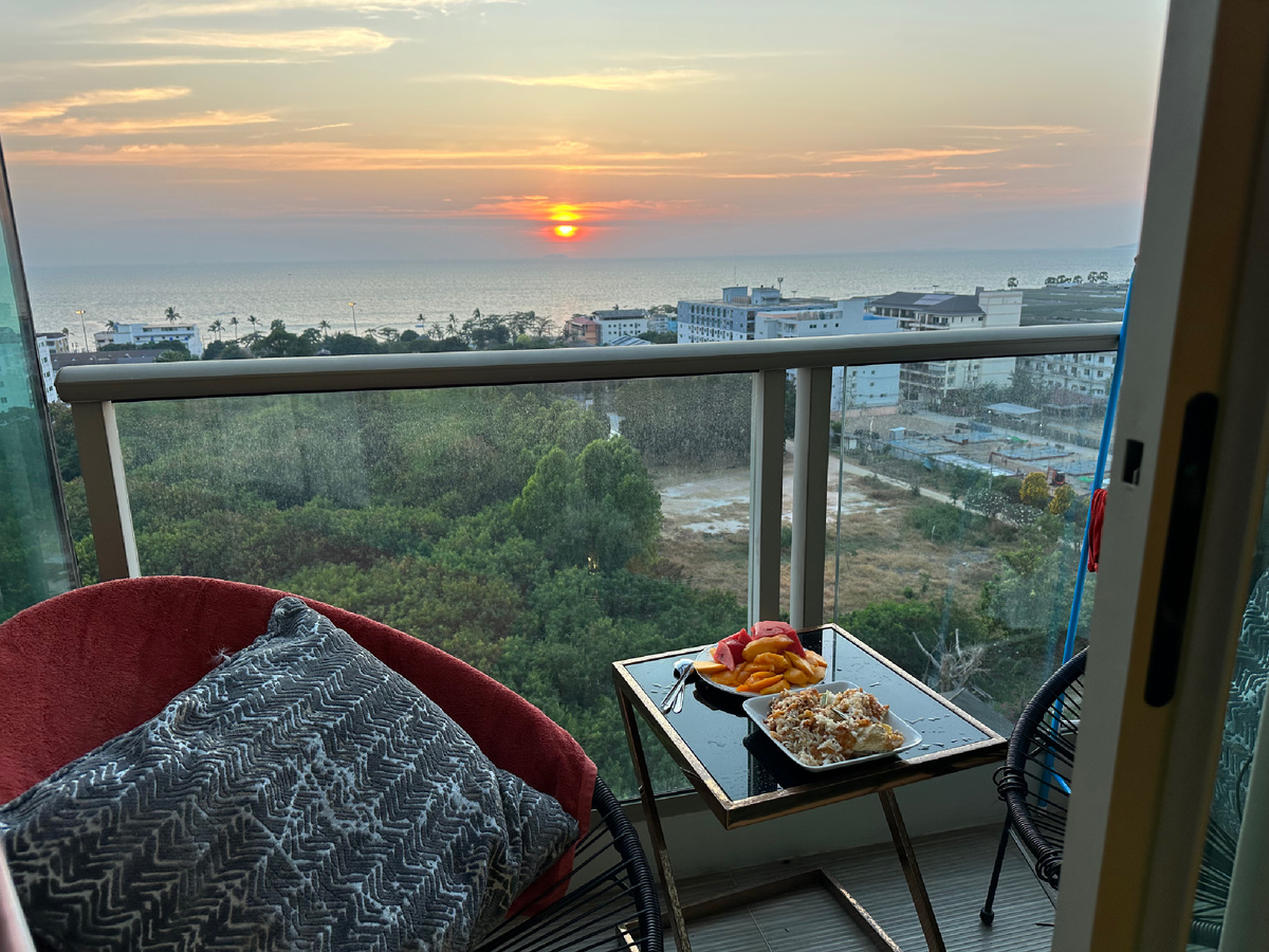 14 этаж Ривьеры - вид с балкона.