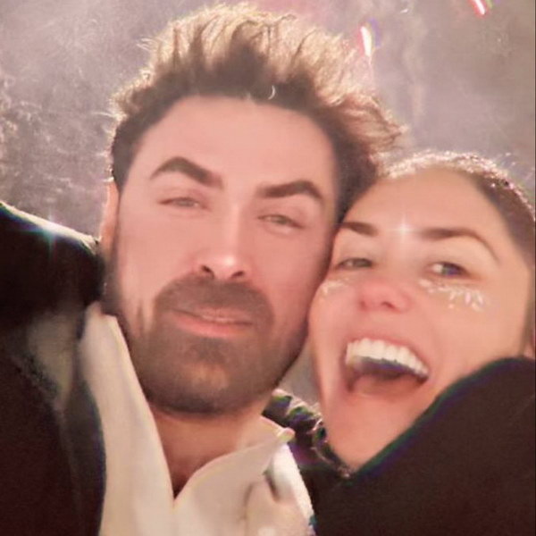     Агата Муцениеце встретила Новый год с Петром Дрангой