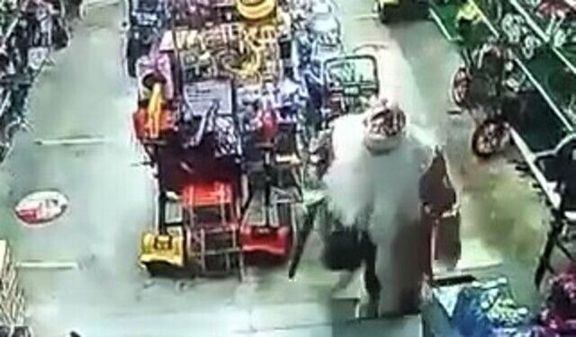     / Источник: Кадр из видео