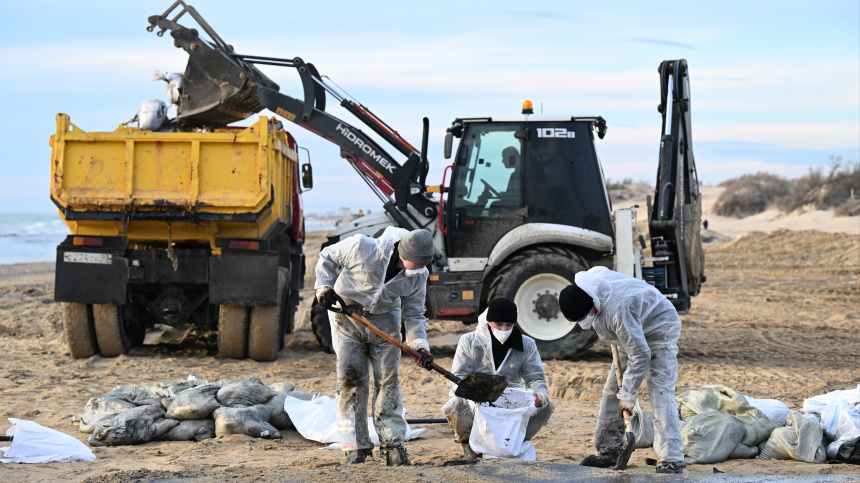    Фото: © РИА Новости/Алексей Майшев; Telegram/МЧС России/mchs_official; 5-tv.ru