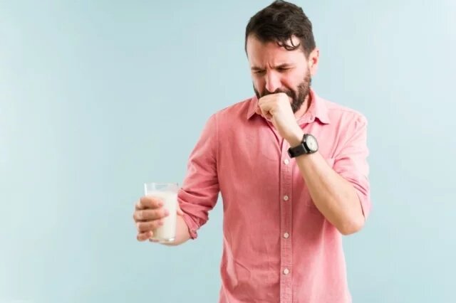    Почему молоко сворачивается?