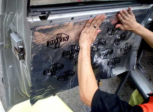 Как шумоизоляция сделанная собственноручно не помогает, а только вредит машине