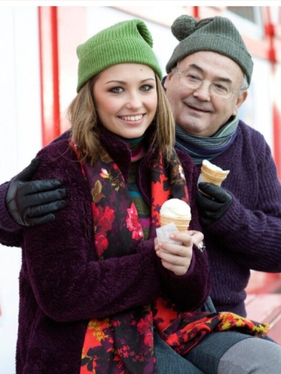 Аглая Шиловская с дедушкой Всеволодом Шиловским