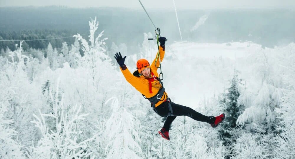 Как устроен горнолыжный курорт «Игора» под Санкт-Петербургом: трассы, цены на ски-пассы и спа