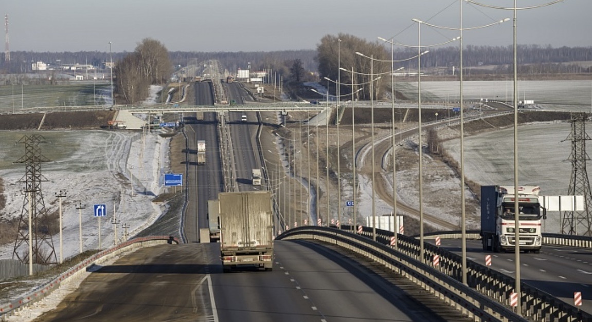 Дороги неразрывно связаны с долгими выходными. Трасса М4 зимой