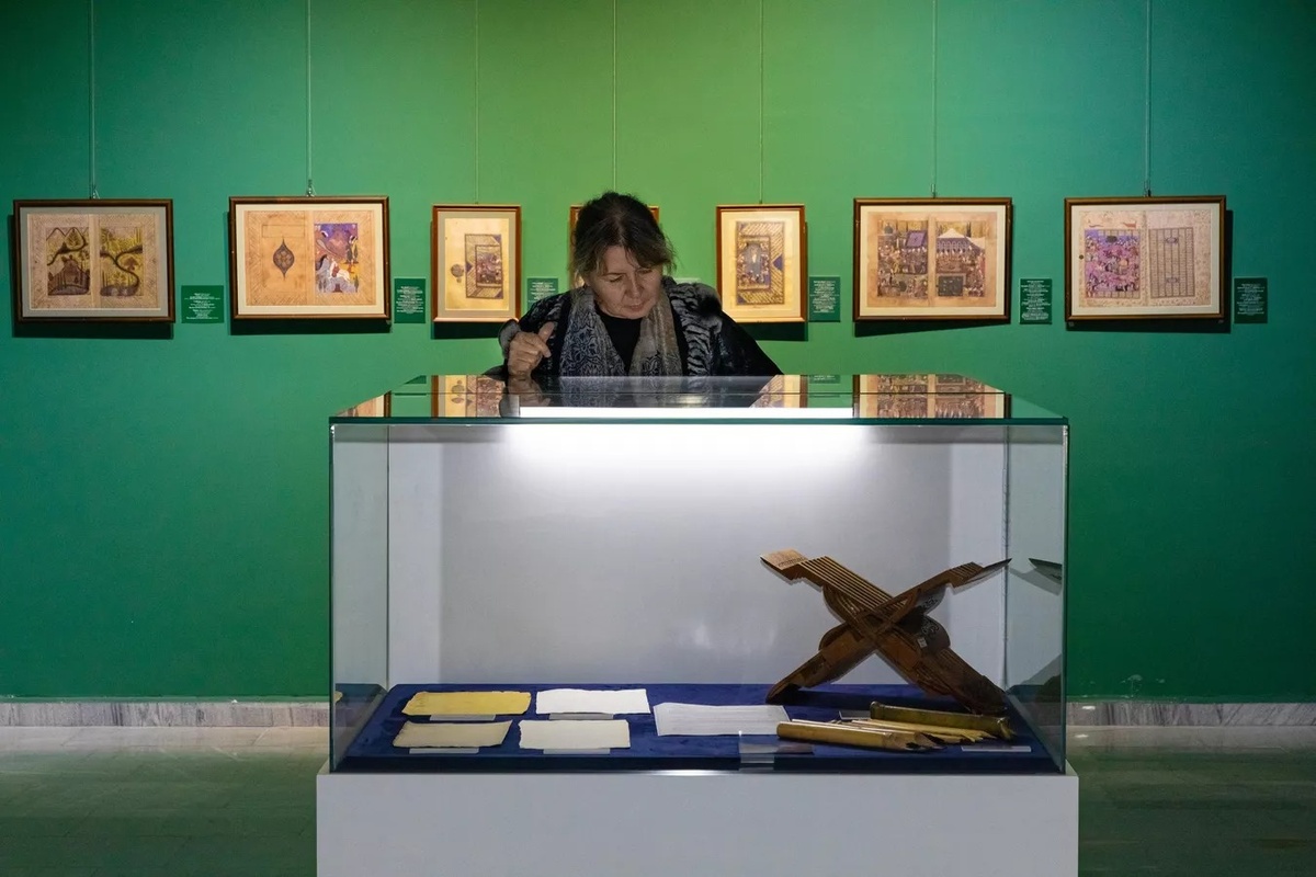 © Sputnik / Бахром Хатамов. Посетительница музея.