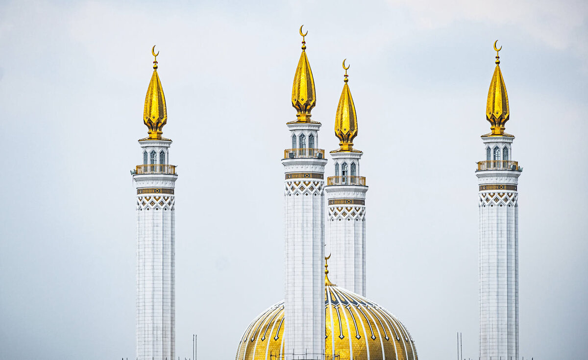 Уфа (1,1 миллион жителей) — столица Башкирии. Город построен на холмах полуострова, который омывают реки Караидель (Уфа) и Агидель (Белая). Фото: Ainur Khakimov / Unsplash.com