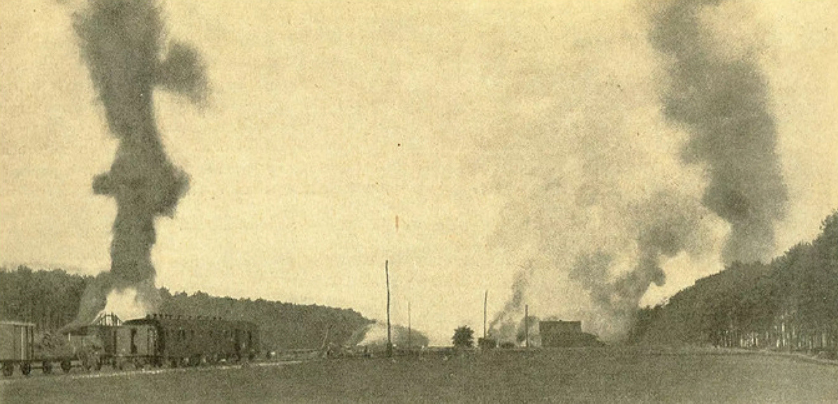 Налет неприятельских аэропланов на железную дорогу Минск — Барановичи, куда было сброшено около 60 бомб