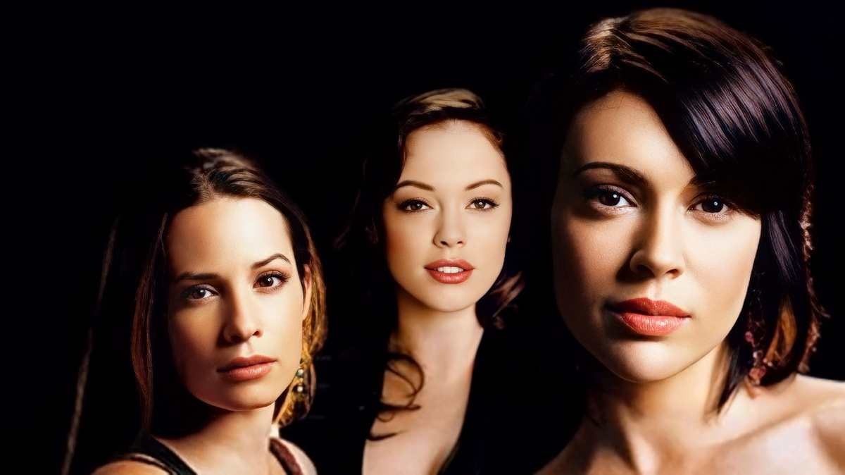 "Зачарованные" (слева направо): Холли Мари Комбс, Роуз Макгоуэн и Алисса Милано. Фан-мейд.