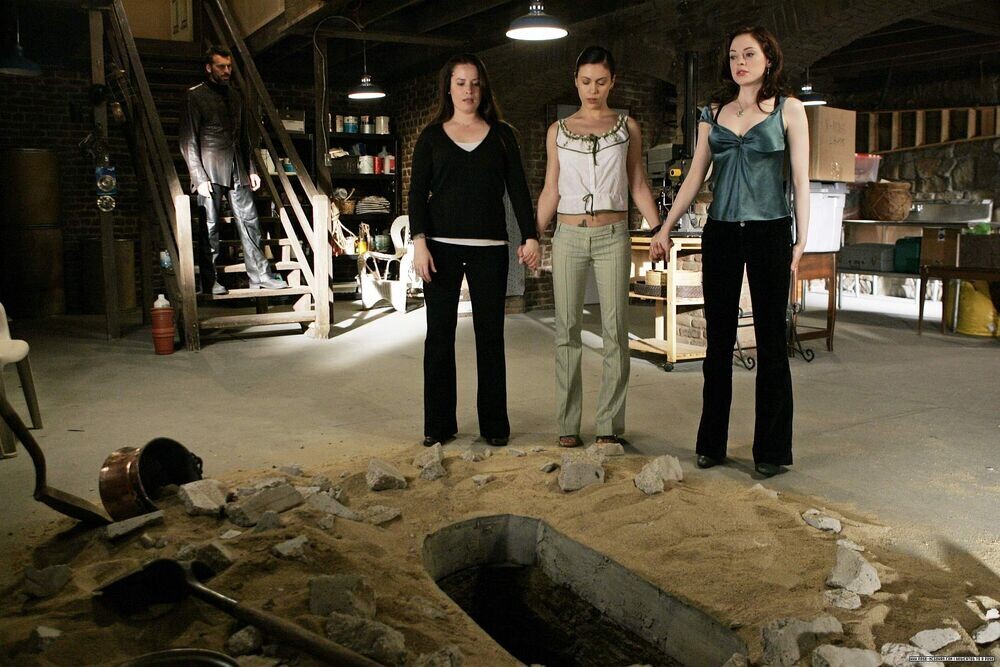 Сёстры вызывают Нексус.