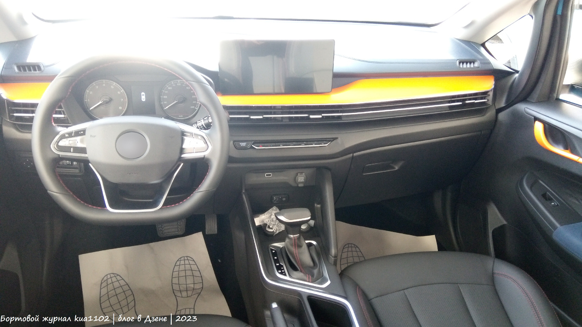 На китайском рынке бренд Livan - это бюджетная версия бренда Geely. Автор фотографии kua1102