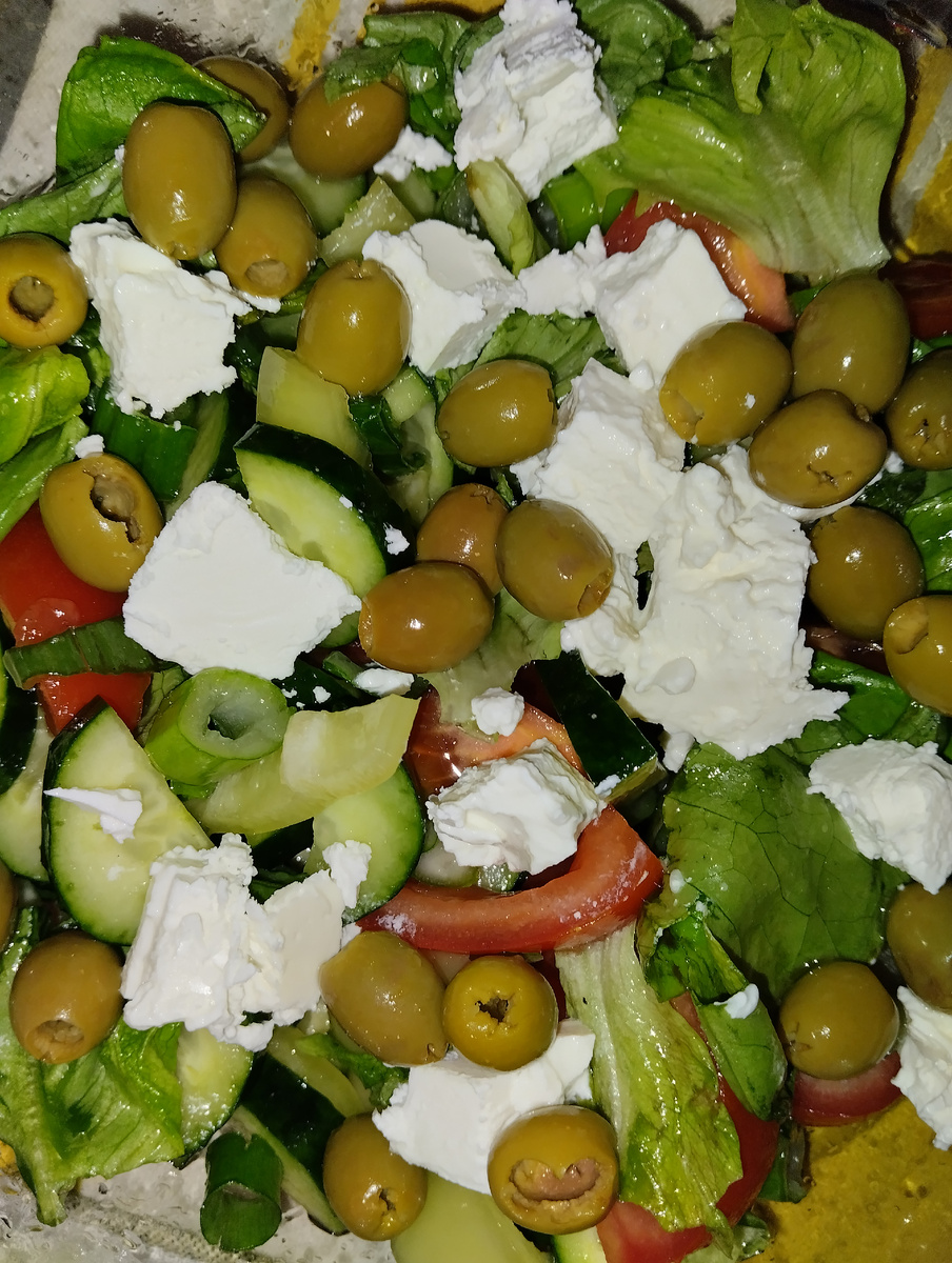 Наш любимый греческий салат