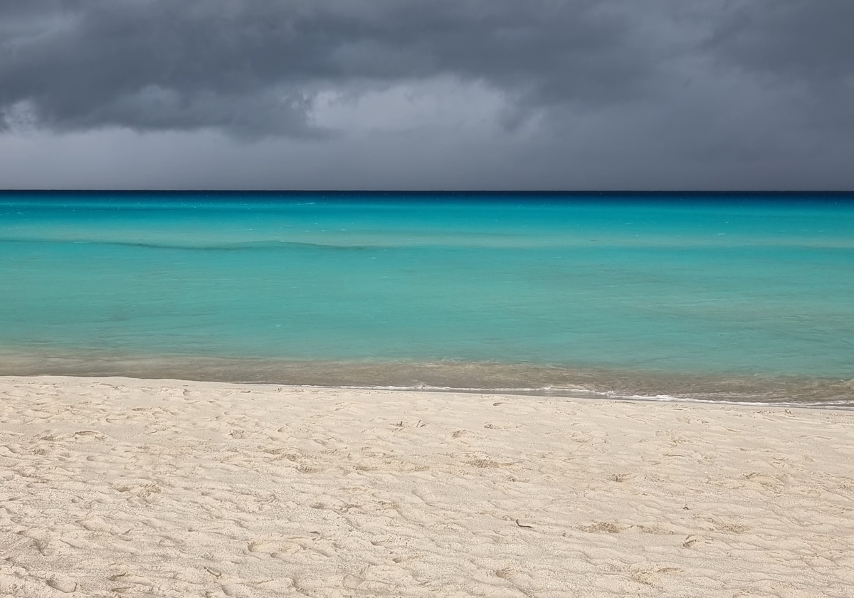 Пляж Варадеро перед дождем