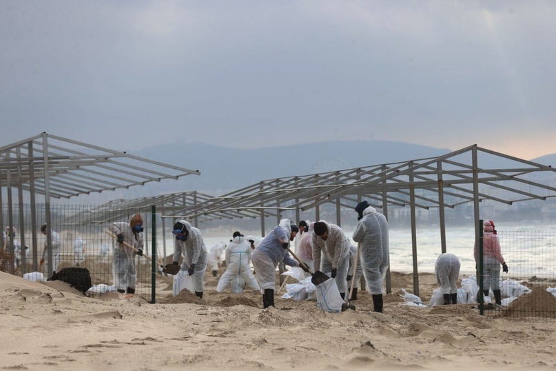 Создать карусельНа проезде Тополином в Анапе работают около 200 человек и 20 единиц техники!