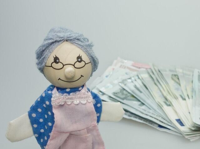 Наши бабушки - добрые волшебницы!