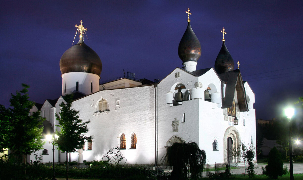 Здесь он служит. Фото: Дзен / Журнал "Лучик"