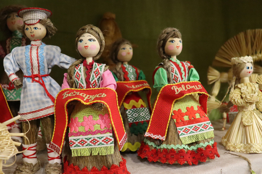 Фото взять из поиска в интернете