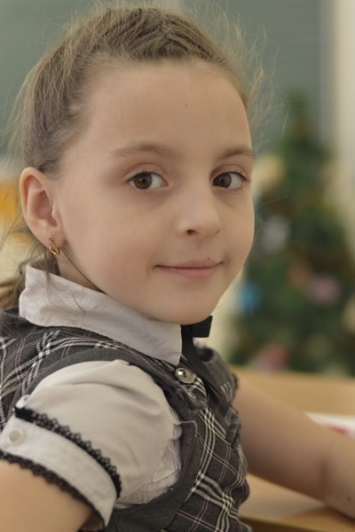 Девочка, которая хотела стать взрослой)