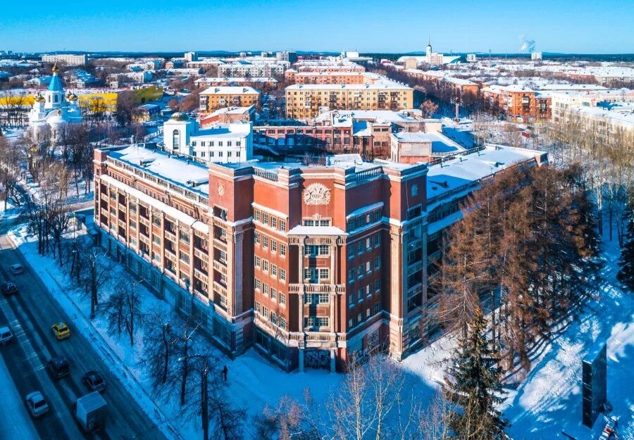 Заброшенная гостиница "Мадрид"