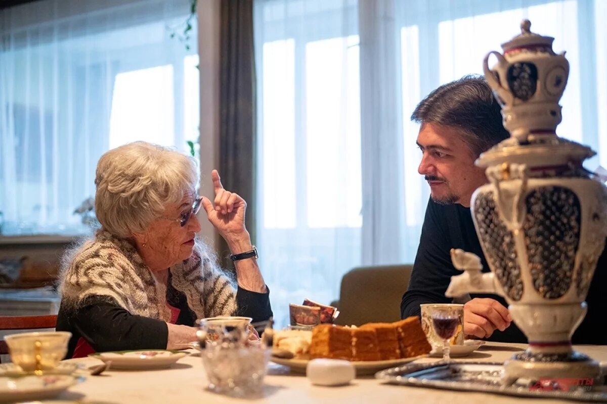    Валентина Стенина с корреспондентом АиФ.