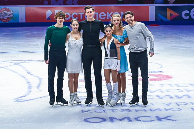 Золотые призёры Чемпионата России 2024/2025 после показательных выступлений