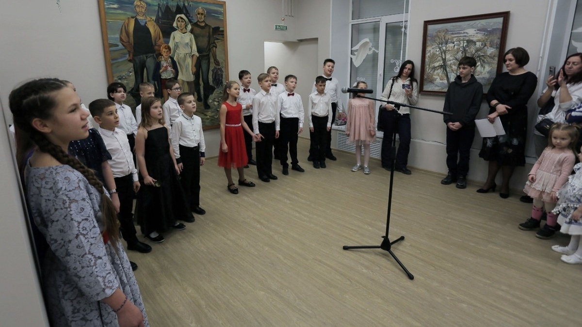     Источник: Приморская краевая картинная галерея