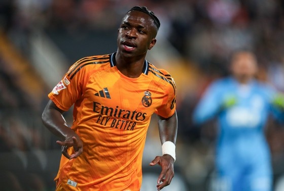    Винисиус Жуниор