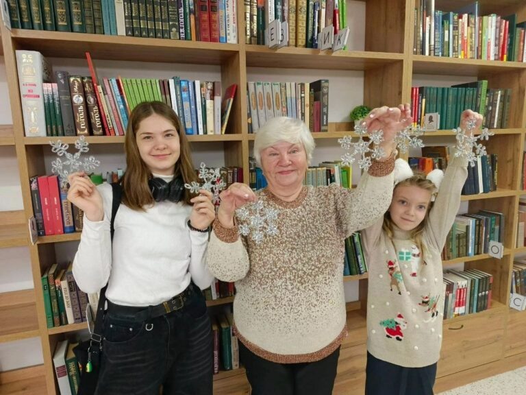    Открытка к Рождеству своими руками. Некрасовка ждёт юных оренбуржцев на мастер-класс Андрей Севостьянов