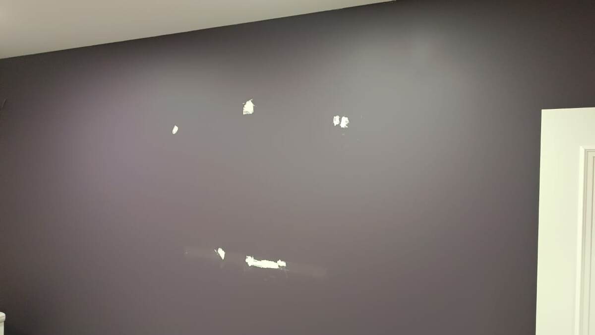 Зашпаклеваны большие косяки 