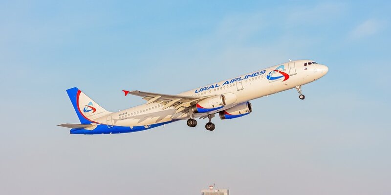 Самолёт "Уральские авиалинии".  фото: картинки яндекса.