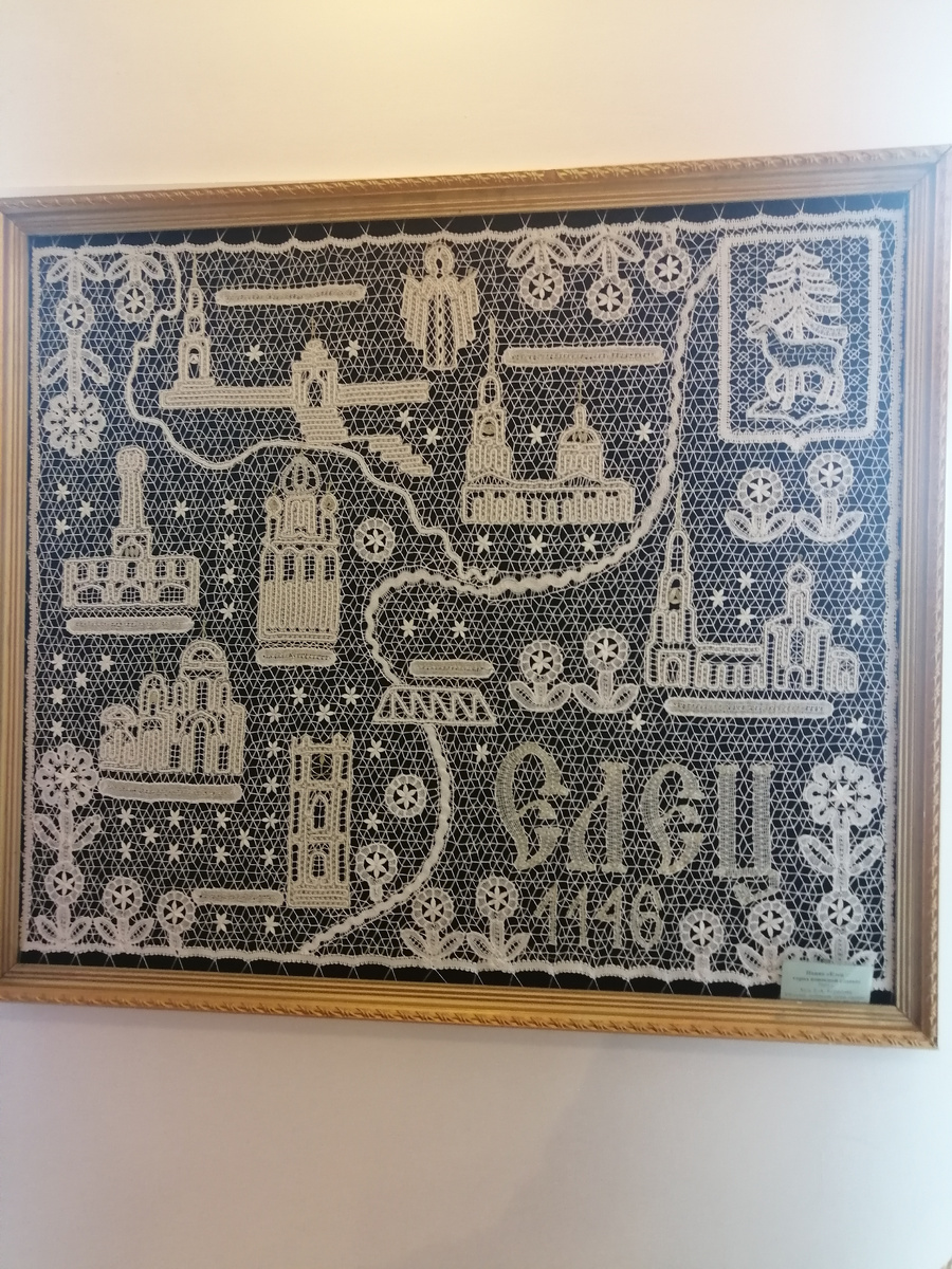 Схема Ельца, вытканная местными кружевницами.