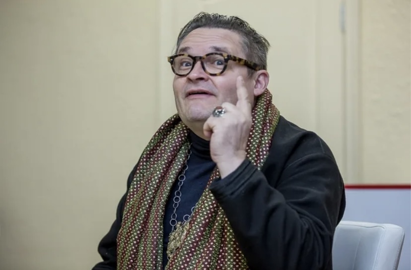 Александр Васильев