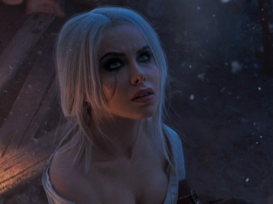 Крепостная девушка