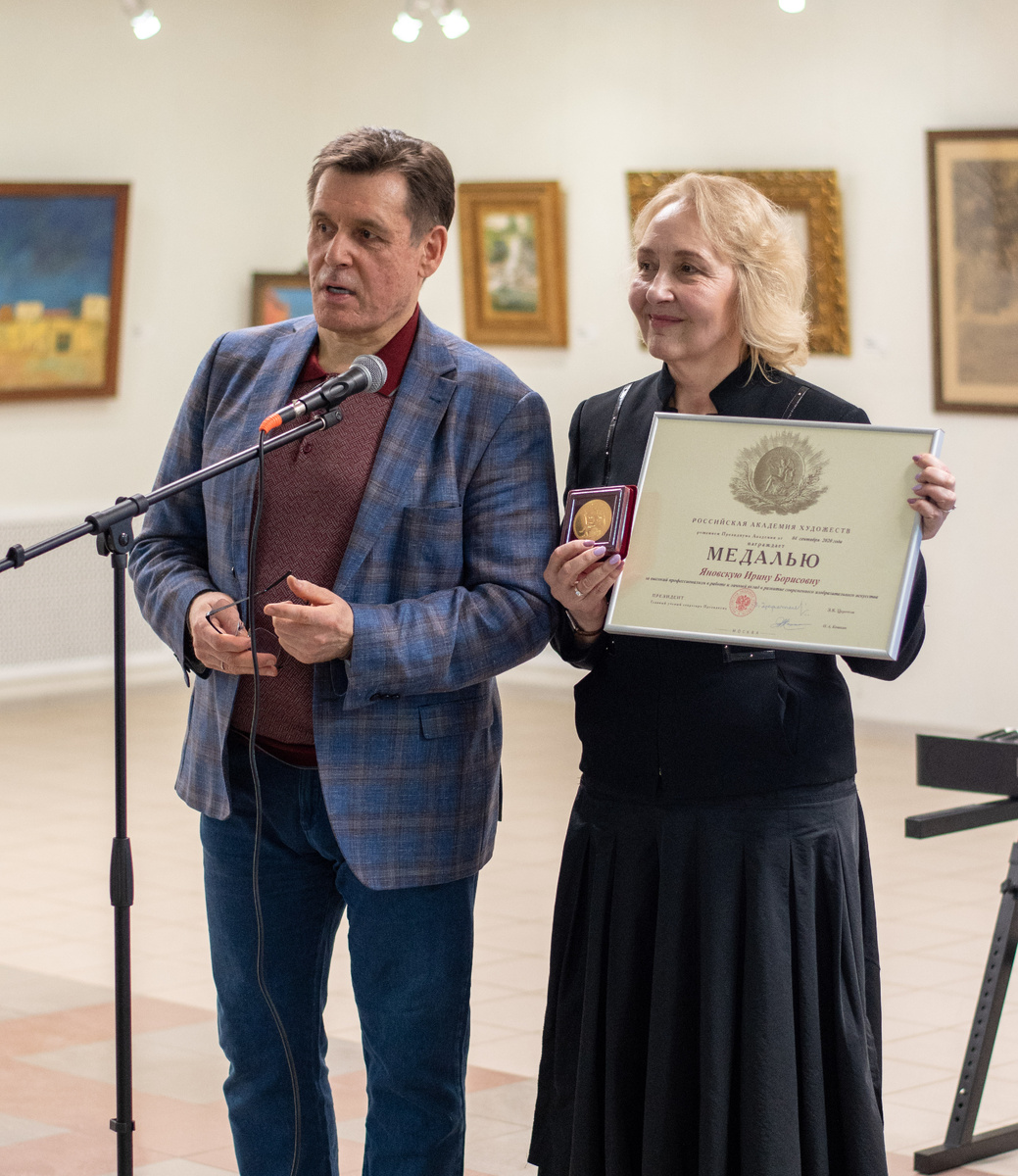 Учредитель МАР Виталий Вавилин и директор Ирина Яновская 